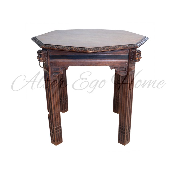 Антикварный дубовый столик с резным декором 1860-х гг.