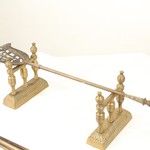 Комплект антикварных таганов и каминных аксессуаров из латуни 1870-х гг. 