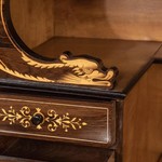 Антикварный секретер с фактурным рисунком махагони 1820-х гг.