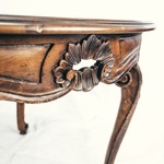 Антикварный стол обеденный в классическом стиле