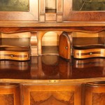 Антикварный шкаф-секретер с разомкнутым фронтоном 1950-х гг. 