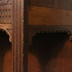 Антикварная витрина с арочным остеклением 1870-х гг. 