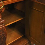 Антикварный немецкий буфет с раскрепованным фасадом и арочной нишей 1870-х гг. 