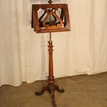 Антикварный пюпитр из ореха 1840-х гг.