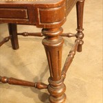 Антикварное кресло со сквозной резной спинкой 1860-х гг. 