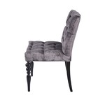 Велюровый серый стул с резными передними ножками