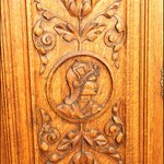 Антикварный французский буфет с витражной вставкой 1870-х гг. 