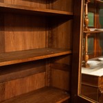 Антикварный книжный шкаф светлого дуба 1830-х гг. 