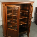 Антикварный книжный шкаф 1880-х гг. 