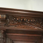 Антикварный буфет с резным убранством 1860-х гг. 