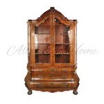 Антикварная горка с фигурной линией фасада 1900-х гг. 