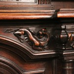 Антикварный буфет с резным убранством 1860-х гг. 