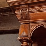 Антикварный буфет в мехеленском стиле с витражной расстекловкой 1860-х гг. 