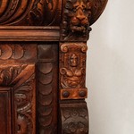 Антикварный французский буфет с резными панно и фигурами 1850-х гг. 