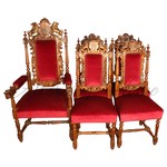 Антикварное кресло в стиле неоренессанс с гербовым щитком на навершии 1850-х гг. 