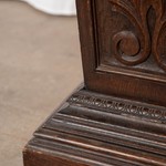 Антикварный постамент с резной композицией 1860-х гг. 