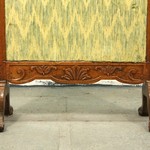 Антикварный каминный экран с резным навершием 1750-х гг. 