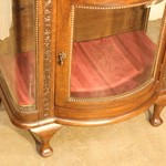 Антикварный чайный столик тёмного дуба 1910-х гг. 