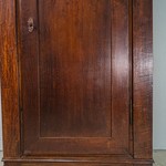 дверь старинного шкафа