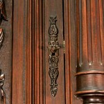 Антикварный буфет с резным убранством 1860-х гг. 