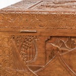 Антикварный китайский сундук из тика с резными филенками 1910-х гг. 