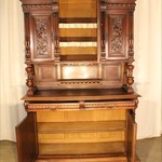 Антикварный буфет с резными филенками 1860-х гг.