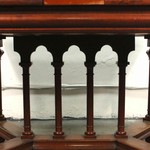 Антикварный стол с балюстрадой 1870-х гг. 