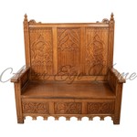 Антикварная скамья в неоготическом стиле 1920-х гг. 