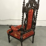 Антикварное кресло тронного типа резного темного ореха 1850-х гг. 