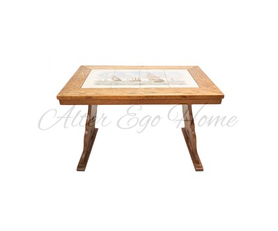 Антикварный кофейный столик с морским пейзажем