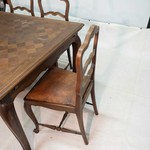 Старинный обеденный гарнитур из резного ореха