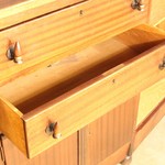 Антикварный сервант из махагони 1910-х гг. 