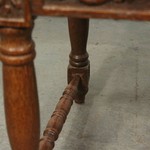 Антикварный резной стул с антропоморфным маскароном 1850-х гг. 