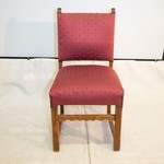 Дубовый стул с фигурной проножкой 1910-х гг.