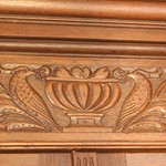 Антикварный книжный шкаф в стиле неоренессанс 1870-х гг. 