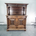 Антикварный дубовый буфет с «соломоновыми» колоннами  1860-х гг.