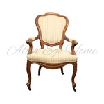 Антикварное кресло в стиле неорококо 1850-х гг. 