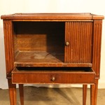 Антикварная тумба из махагони 1760-х гг. 