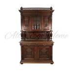 Антикварный буфет с резным декором 1860-х гг. 