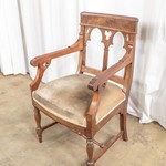 Антикварное кресло в неоготическом стиле 1820-х гг. 