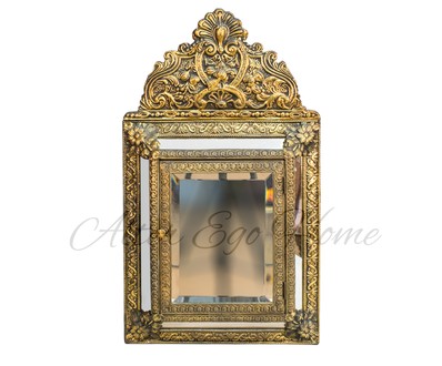 Старинное голландское зеркало в латунной раме