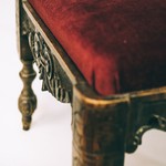 Старинное кабинетное кресло в стиле неоренессанс