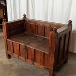 Антикварная скамья из тика в колониальном стиле 1850-х гг. 