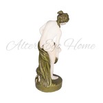 Антикварная французская статуэтка из алебастра