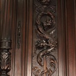 Антикварный буфет с резным убранством 1860-х гг. 