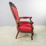 Антикварное кресло в стиле "второго" рококо с резным навершием 1850-х гг.