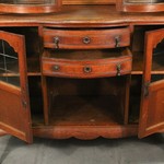 Антикварный буфет с застекленными объемами 1910-х гг. 