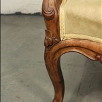 Антикварное кресло с резным навершием 1840-х гг. 