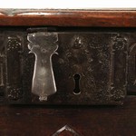 Антикварный дубовый сундук с филеночной конструкцией 1760-х гг. 