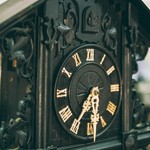Старинные настенные часы из Германии